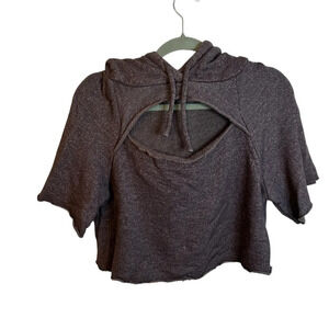 Vimmia Short Sleeve Cropped Cut Out Hoodie